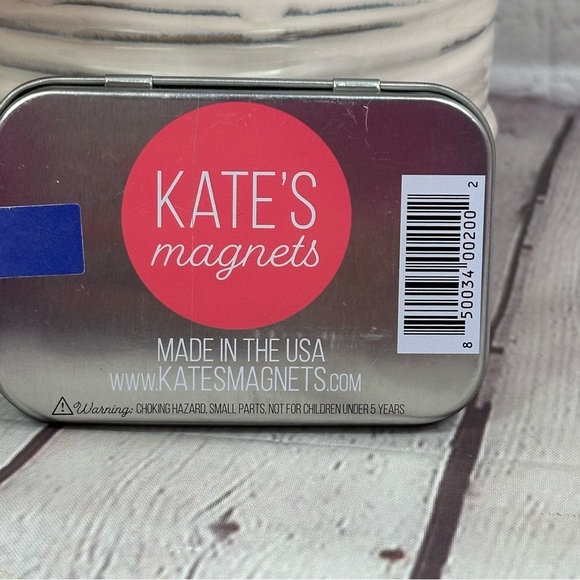 NWT boutique first responder Firefighter and Police Theme Magnet from bottletops - Picture 4 of 4